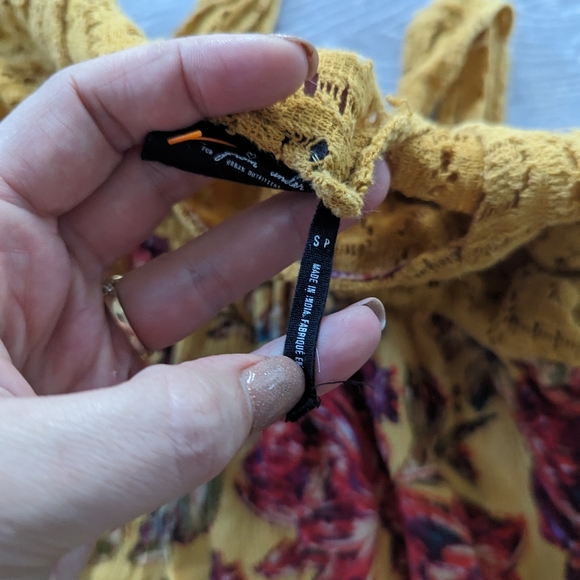 URBAN OUTFITTERS - Mustard Floral Crochet Mini Dress - Picture 9 of 11